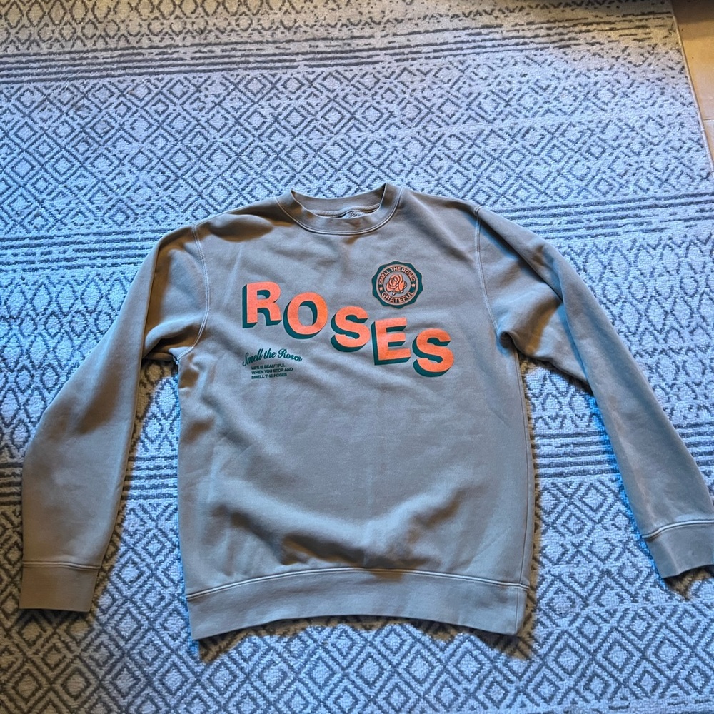 Grateful apparel rose long sleeve size small